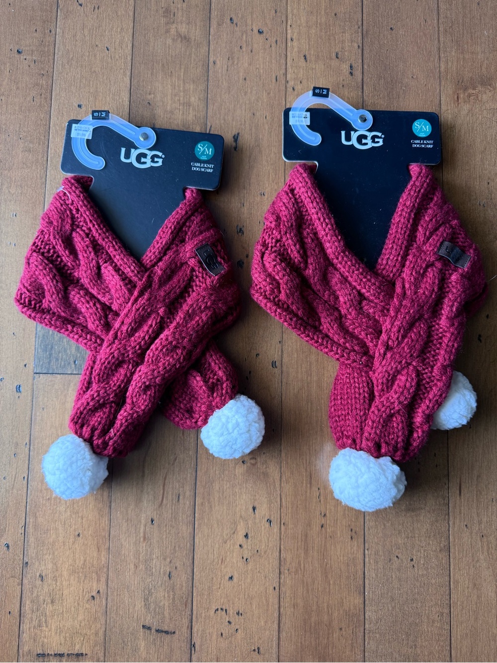 UGG Cable Knit Dog Scarf with Pom Poms Burgundy Wine Red S/M NWT